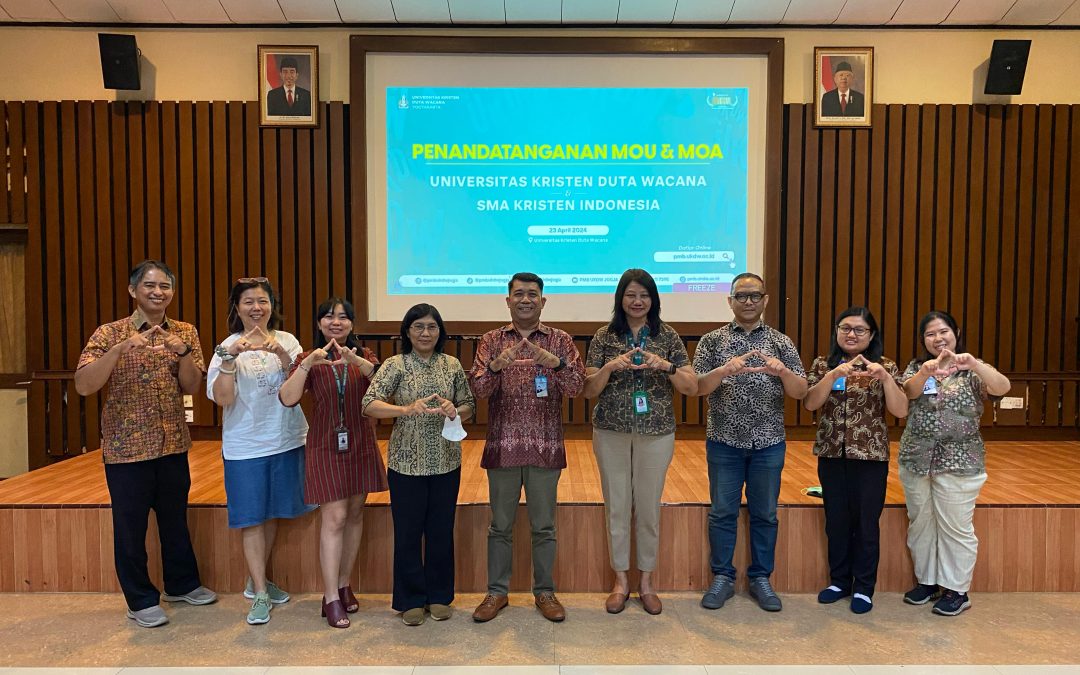 Penandatanganan Mou Moa Antara Ukdw Dengan Sma Kristen Indonesia Ukdw