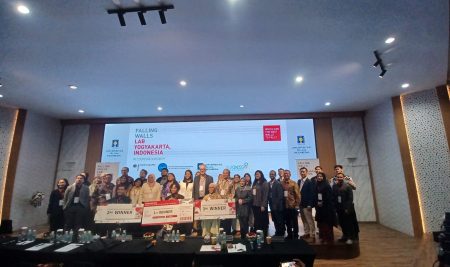 UKDW Lecturer Serves as Judge at Falling Walls Lab Yogyakarta 2026, Encouraging Students to Pursue Innovation