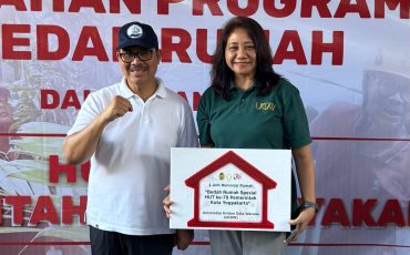 UKDW Supports Yogyakarta’s 79th Anniversary Home Renovation Program 1