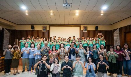 UKDW and Hong Kong Polytechnic University Promote Digital Literacy Among Yogyakarta Junior High School Students Through EEE Program