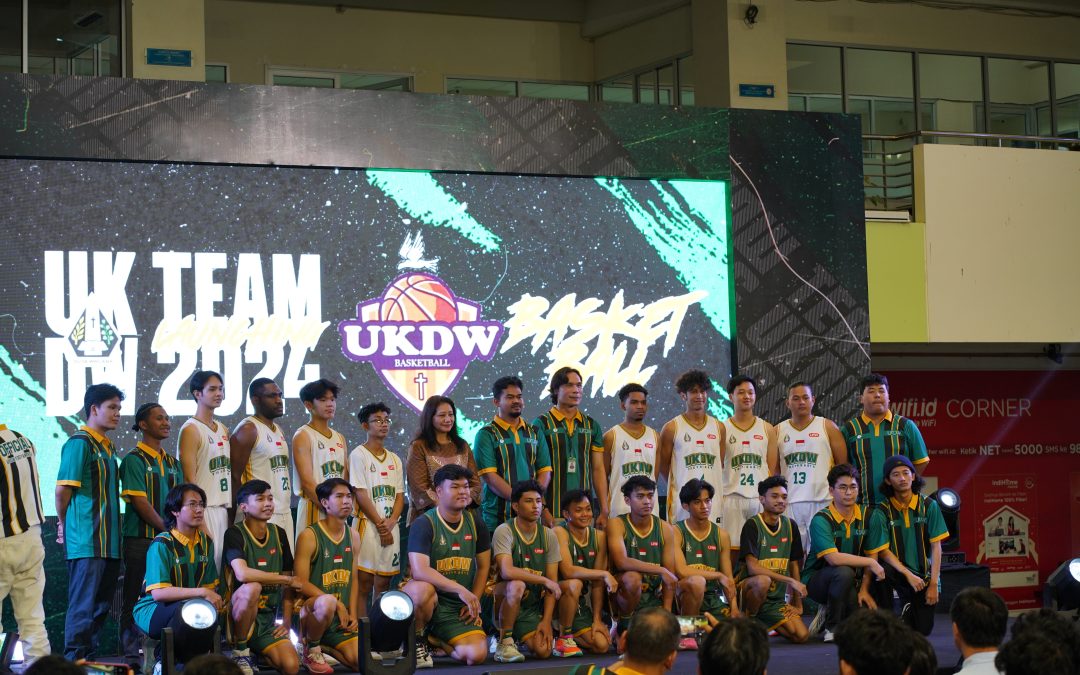 UKDW Launching Tim Pro dan Gelar Coaching Clinic untuk Siswa SMA di Yogyakarta