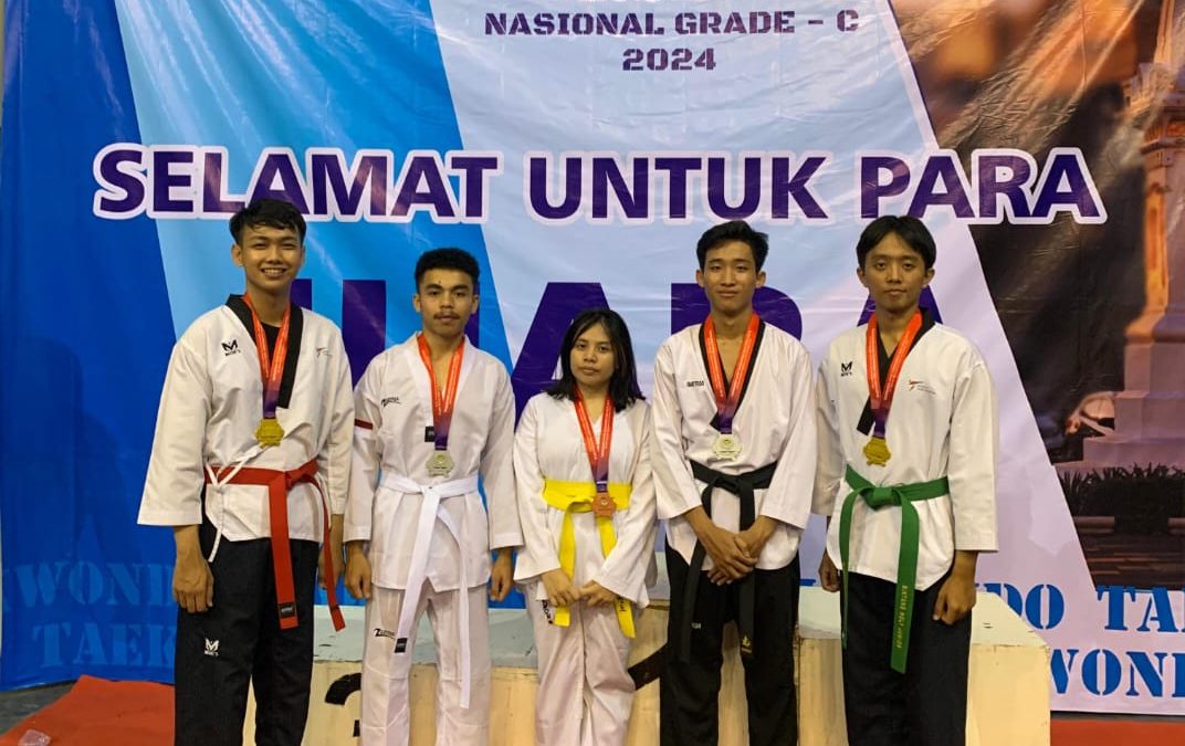 Tim Taekwondo UKDW Bawa Pulang Medali dari Kejuaraan Taekwondo Walikota Cup XI 2024